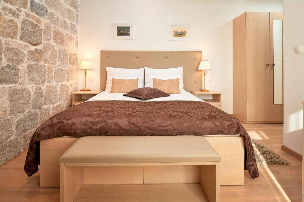 Lanterna Rooms Split Exterior photo