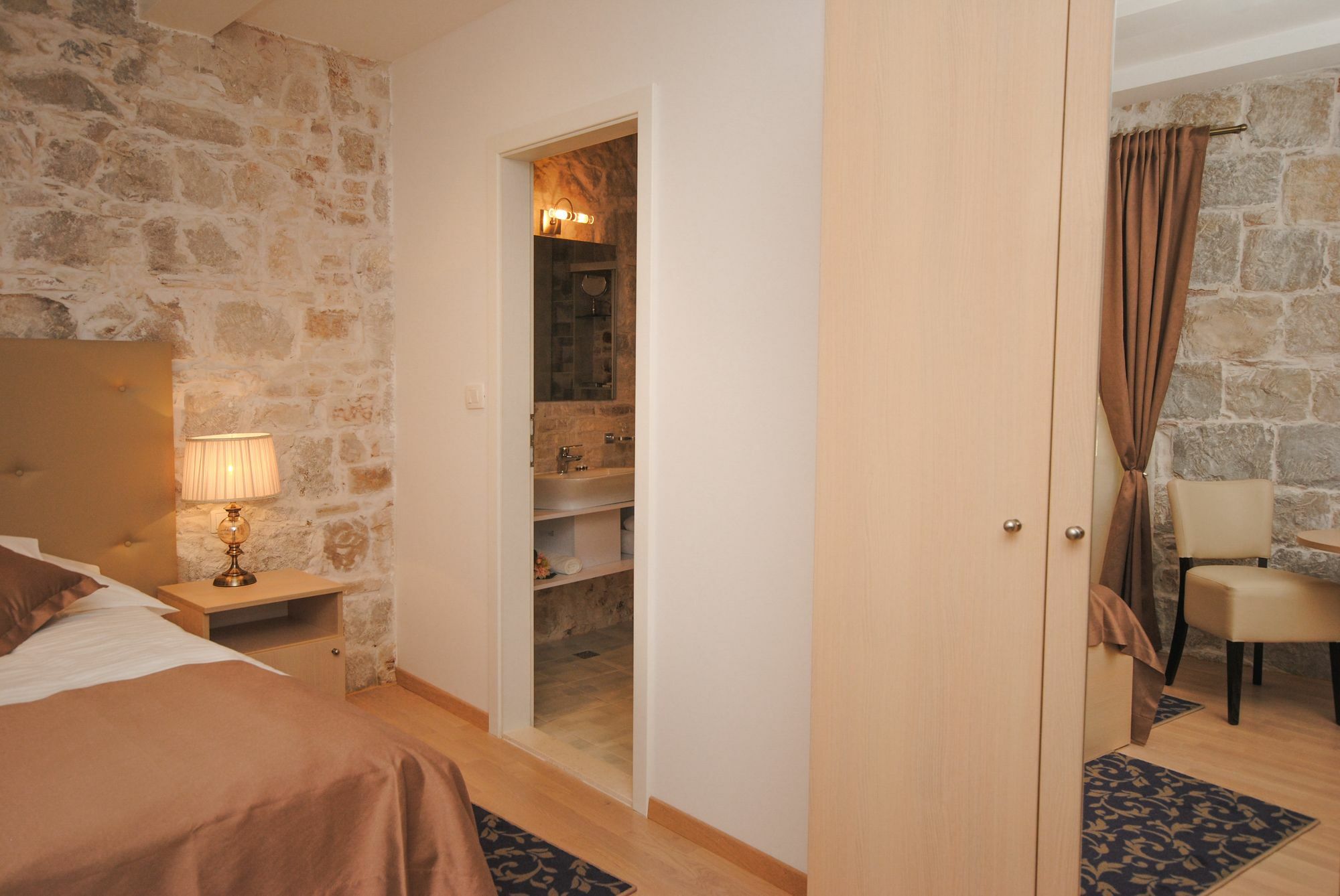Lanterna Rooms Split Exterior photo