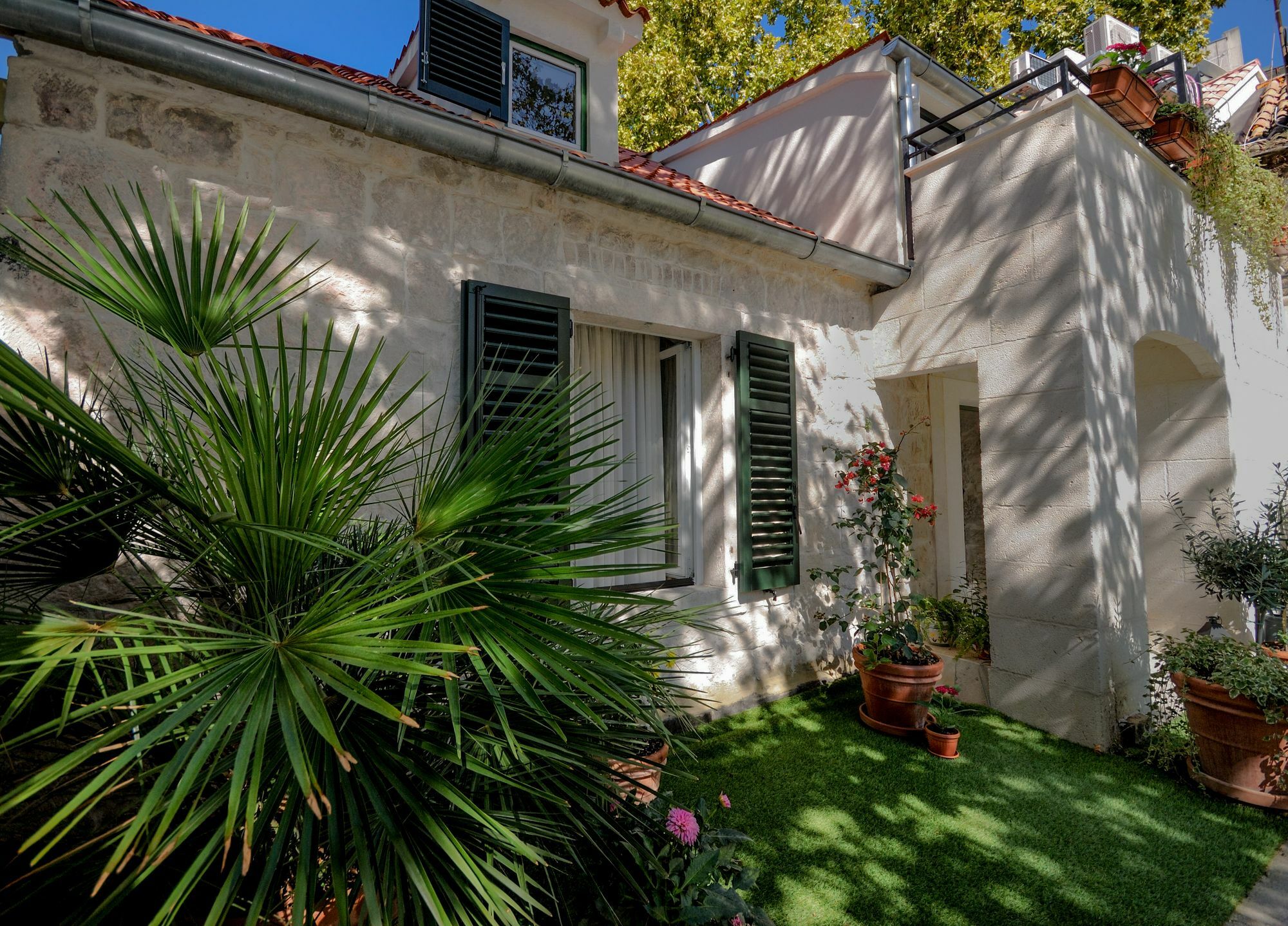 Lanterna Rooms Split Exterior photo